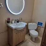 Leonidas Private In *