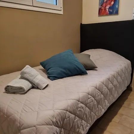 Leonidas Private In Apartament Sparta