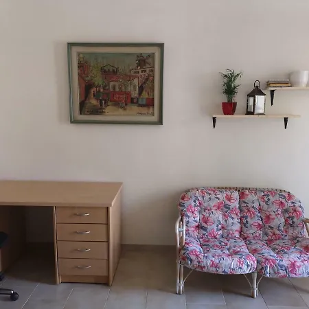 Leonidas Private In Apartamento